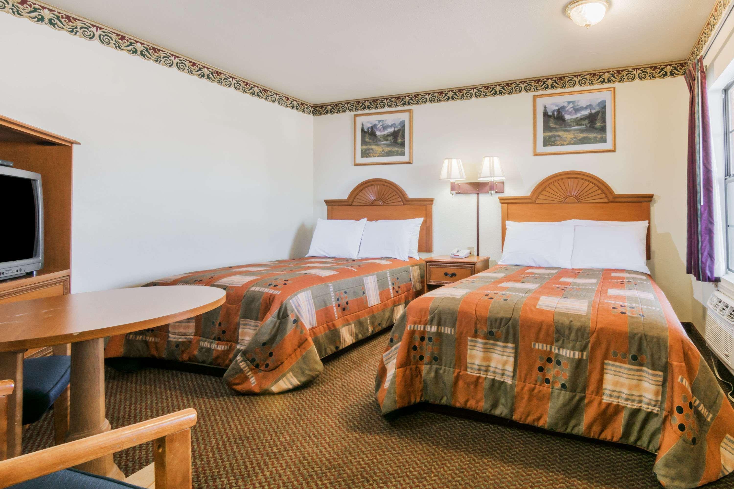 Travelodge By Wyndham Темпъл Екстериор снимка